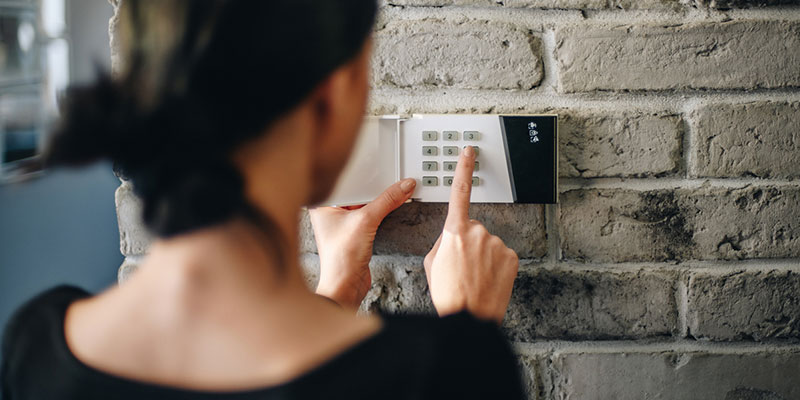 Four Reasons Why a Burglar Alarm Is a Good Investment